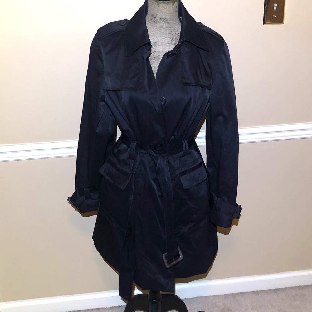 Banana Republic Waterproof Black Classic Trench Coat Tie Belt. Size Large